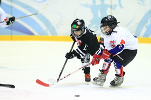 Dėl „Sostinės“ taurės kovojo geriausi Lietuvos vienuolikmečiai ir devynmečiai ledo ritulininkai