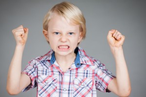 Keturmetis muša visus aplink. Ką tėvai daro neteisingai?