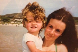 Gimtadienį švenčianti Erica Jennings pasidalijo jaukia nuotrauka