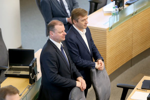 Ramūnas Karbauskis ir Saulius Skvernelis įgėlė konservatoriams: „Jiems reikia išsimiegoti"