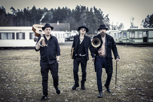 Išgirskite: naujame „Baltic Balkan“ kūrinyje – klezmerio ir elektroninės muzikos sintezė