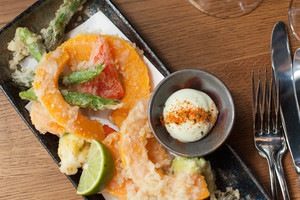 Gero skonio mėgėjai naujus patiekalus degustavo ypatingoje aplinkoje