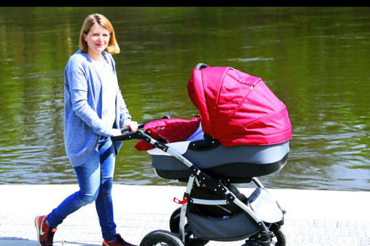 „Lietuvos ryto“ TV žurnalistė Guoda Pečiulytė apie kūdikio gimimą: „Pasaulis apsivertė“