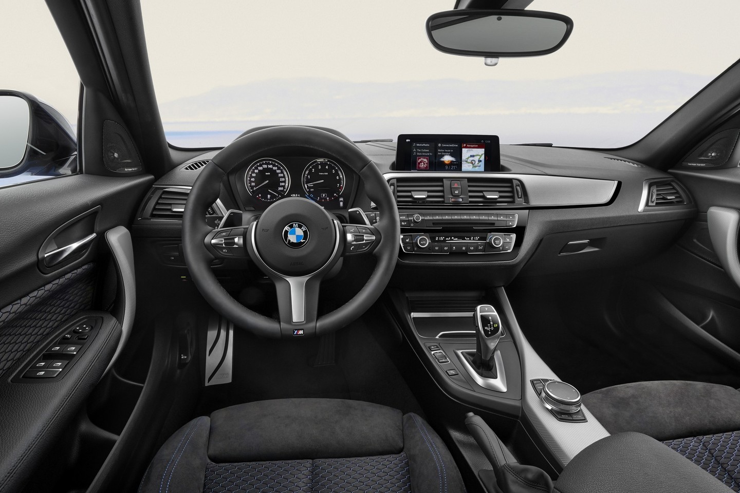 Antros kartos 1 serijos BMW pagaliau sulaukė atnaujinimo.<br>Gamintojo nuotr.