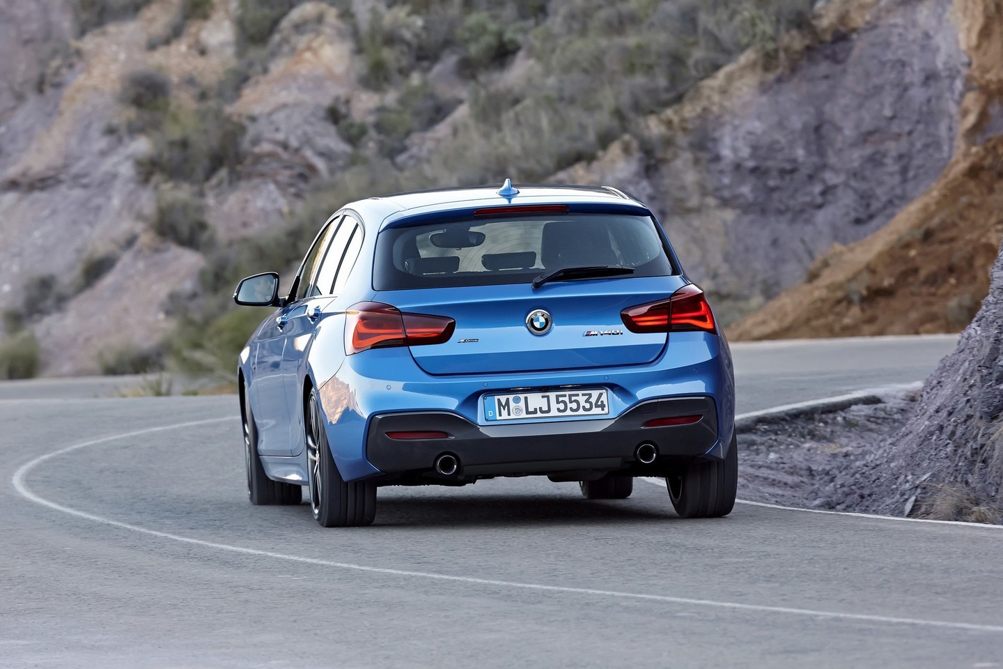 Antros kartos 1 serijos BMW pagaliau sulaukė atnaujinimo. <br>Gamintojo nuotr.