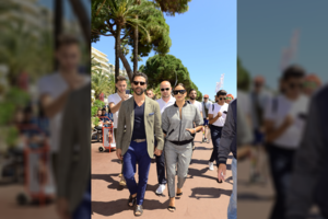 Eva Longoria Kanuose žavi sportiška elegancija