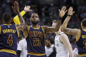 NBA paskelbė kandidatus į geriausiųjų apdovanojimus - L. Jamesas ignoruotas