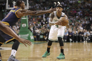 „Celtics“ prarado lyderį Isaiah Thomasą