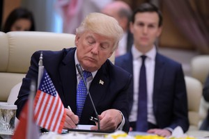 Donaldas Trumpas paskelbė ketinąs netrukus apsilankyti Egipte