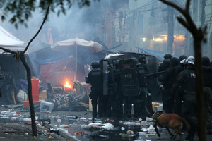 Per įspūdingą reidą San Paulo policija sunaikino narkotikų prekyvietę