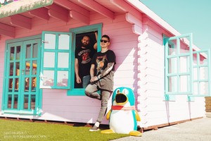 Pamatykite: naujame grupės „Willie Valo“ klipe – vaikų choras ir dinozaurai