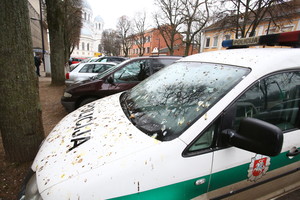 VPT policijai rekomenduoja keisti automobilių pirkimo konkurso sąlygas