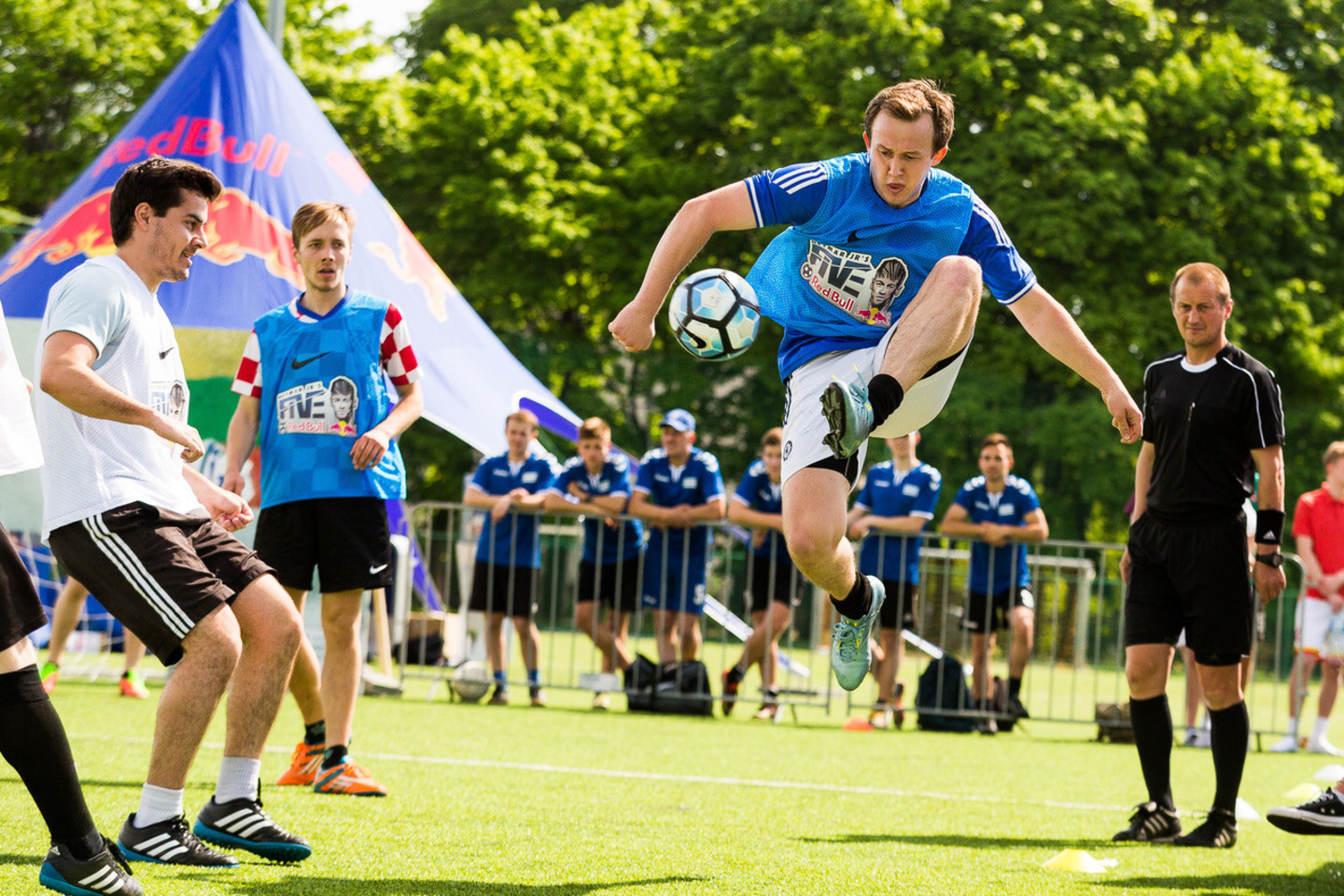 Futbolo turnyro penki prieš penkis varžybos Kaune