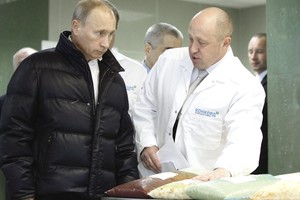 Vladimiro Putino šefui virš galvos tvenkiasi juodi debesys