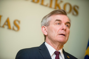 Viktoras Pranckietis Seime propaguoja Vytauto Didžiojo universiteto planą tapti nacionaliniu