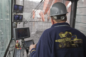  Milijardieriaus R.Abramovičiaus aukso kasykloje - streikas: nemoka net už auksą 