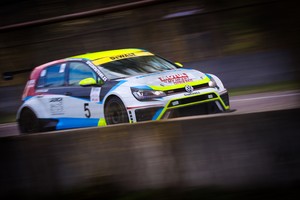 Žiedinėse lenktynėse važiuojantys lietuviai ruošiasi išvykai į Estiją