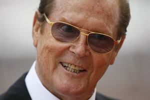 Mirė Džeimsą Bondą suvaidinęs aktorius Rogeris Moore'as