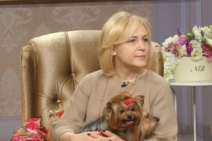 Politiko žmona metė žurnalistiką ir atidarė šunų grožio saloną