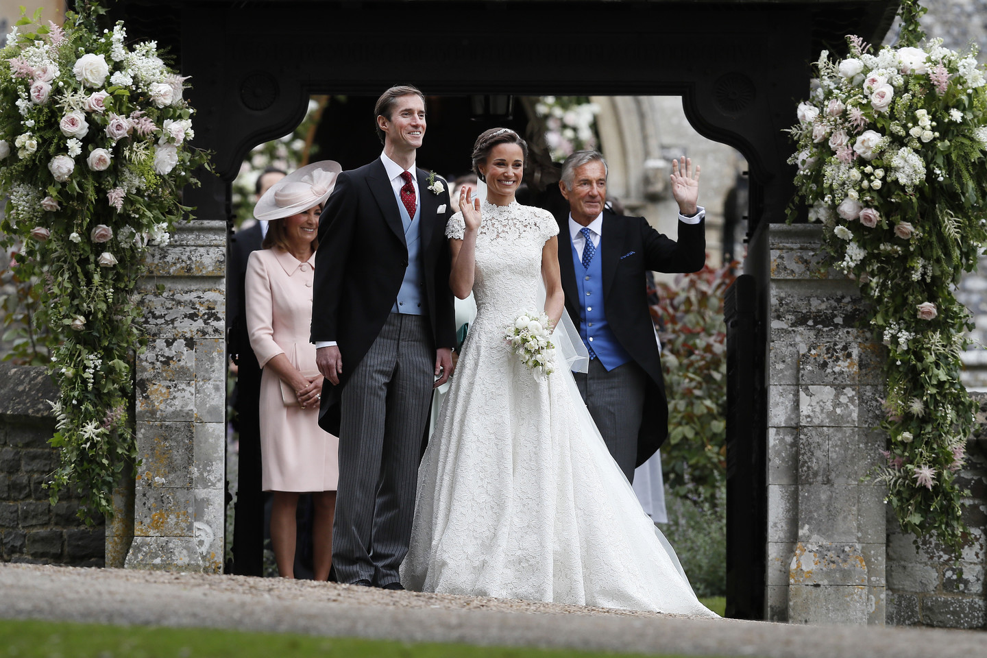 Pippa Middleton susituokė su finansininku Jamesu.<br>AP nuotr.