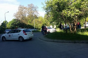 Į darželį vaiką atvežusi mama liko be žado – jai kelią užblokavo saugos tarnyba