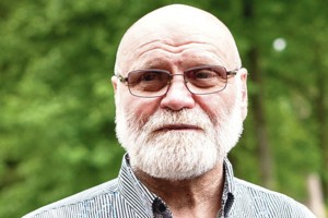 Vladą Bagdoną gerbėja po spektaklio pamalonino ypatinga dovana