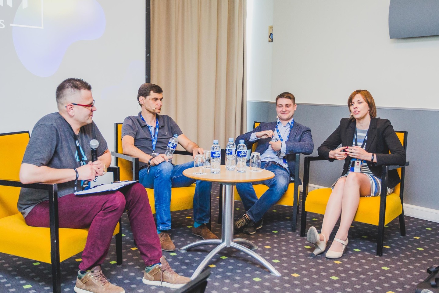 Patarimais apie tai, kaip suvilioti didžiausius klientus pardavimų ekspertai dalinosi konferencijoje „Login“.