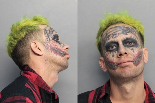 JAV žiniasklaida „trimituoja“ dėl Džokerio antrininko sulaikymo