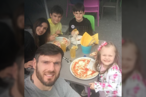 Krepšininkas Kšištofas Lavrinovičius dalijasi jaukiomis šeimos akimirkomis