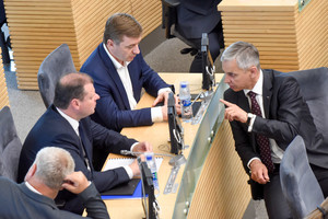 Seimas po svarstymo pritarė Darbo kodekso pataisoms – laukia dar vienas žingsnis