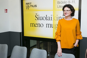 Meno mugėje „ArtVilnius“ – pasaulinio garso vardai ir performansai su nuogais atlikėjais