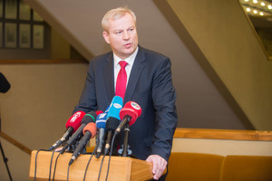 Apkaltos komisijos išvados projekte – siūlymas pripažinti M. Bastį šiurkščiai sulaužius priesaiką