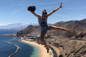 Pamatykite: naujame Tado Juodsnukio klipe – jo atostogų Tenerifėje vaizdai