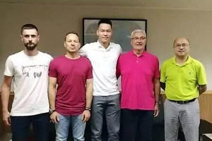 Parašas padėtas: Jonas Kazlauskas pradeda darbą Kinijos ekipoje