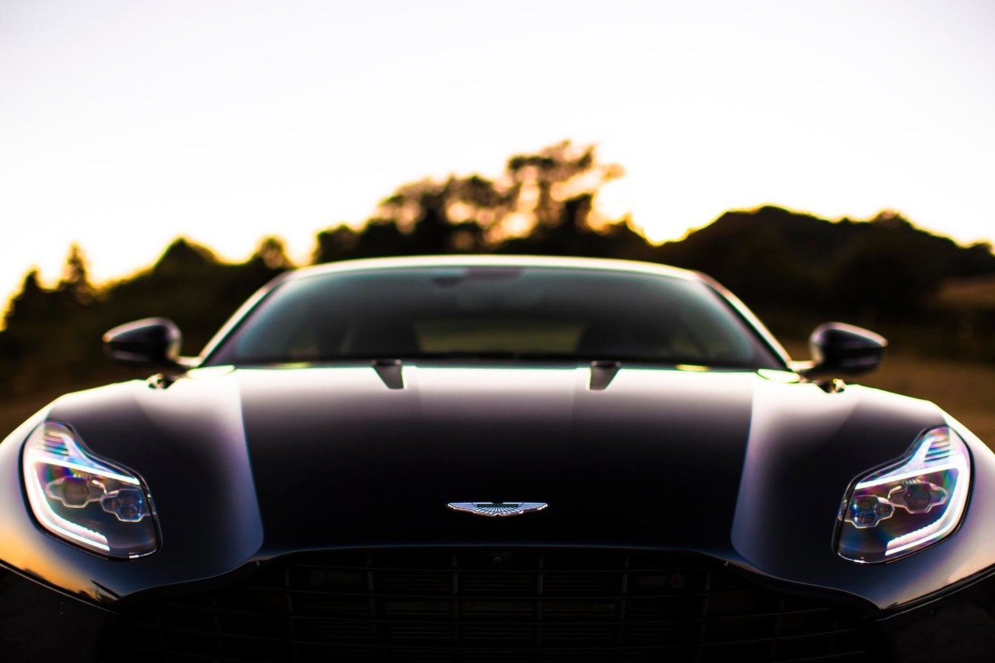 „Aston Martin DB11“.<br>Gamintojo nuotr.