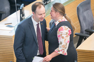 Lietuvoje gyvenimas keičiasi: Seimas pritarė griežtiems alkoholio ribojimams