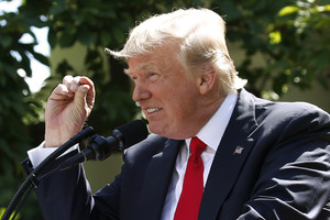 Donaldas Trumpas prašo Aukščiausiojo Teismo grąžinti draudimą įvažiuoti į šalį musulmonams