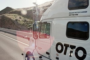 Amerikiečiai paslapčia lipa ant kulnų "Uber" – išbando autonominius sunkvežimius  