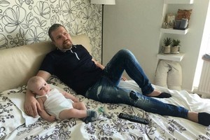 Zvonkų šeimos džiaugsmai: šilta nuotrauka atskleidė sūnaus ir tėčio pomėgį 