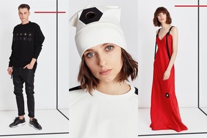 Naujoji 2RU2RA kolekcija – perverta batraiščiais ir nusėta skylėmis