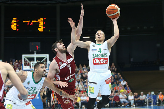 „Žalgiris“ Panevėžyje pagaliau įveikė „Lietkabelį“ ir jau yra per žingsnį nuo LKL čempiono titulo