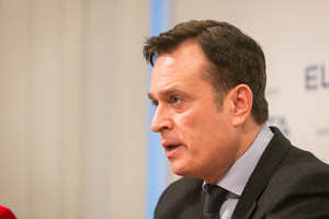 Dėl Dainoro Bradausko atleidimo – kreipimasis į Konstitucinį Teismą 