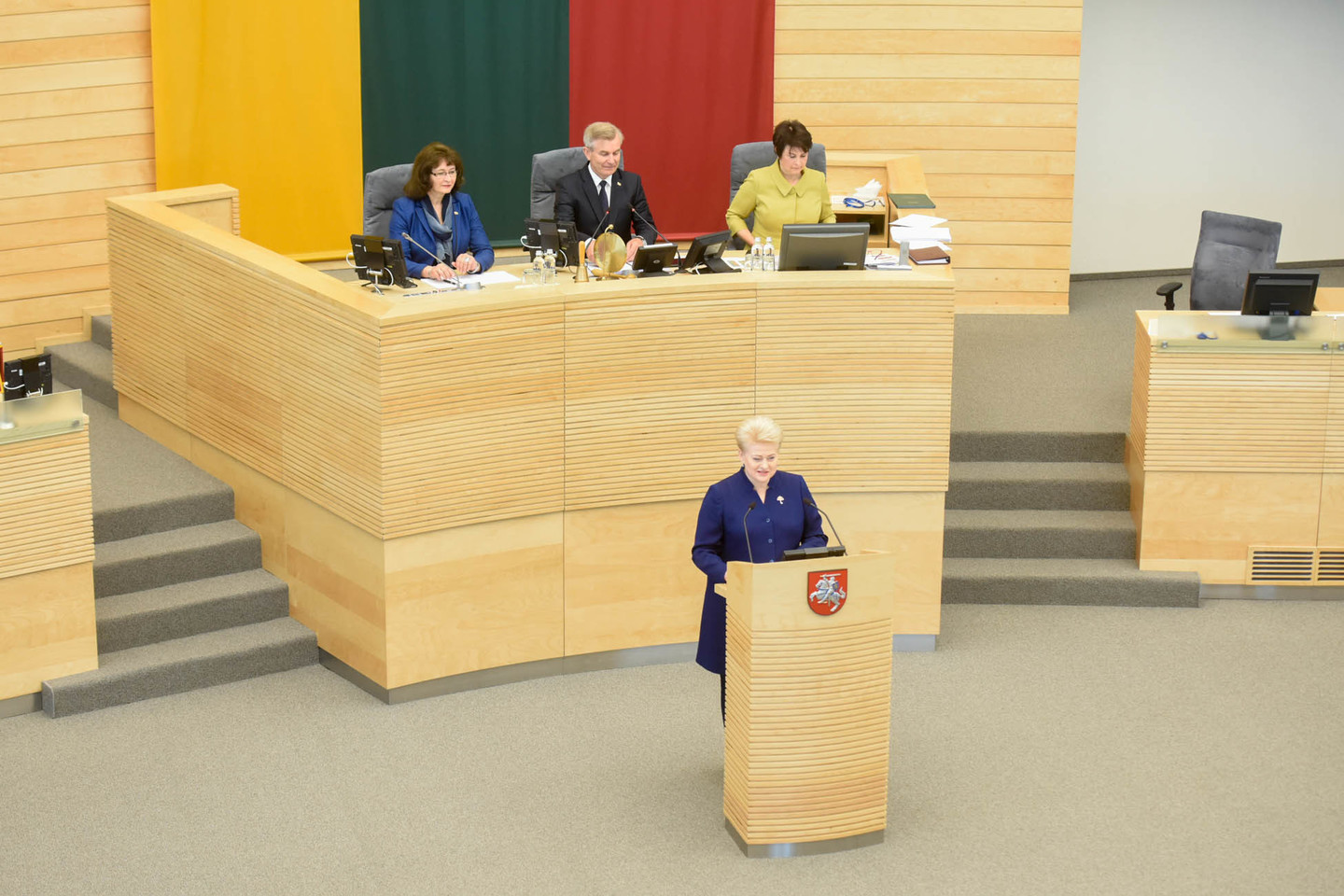 Prezidentė Seime skaitė metinį pranešimą.<br> D.Umbraso nuotr.