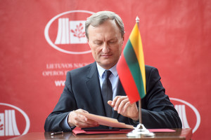 Spręsdama, ar atleisti Gintautą Kėvišą, kultūros ministrė žada laikytis visų teisinių procedūrų