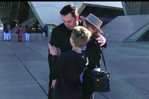 Pamatykite, kaip Amber Heard šėlioja su mylimojo Elono Musko vaikais 