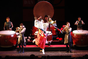  Joninės japoniškai: arbatos ceremonijos iki sakralinių šokių