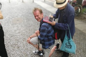 Jono Meko kūryba bei karo metų prisiminimai sudomino publiką ir Kaselyje, ir Berlyne