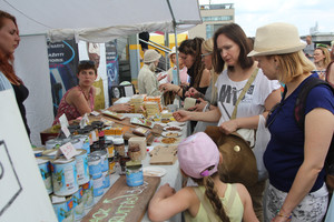 Veganiško maisto festivalyje lankytojų negąsdino eilės