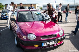 „Chill‘n‘Grill“ festivalyje – išskirtiniai merginų išpuoselėti automobiliai