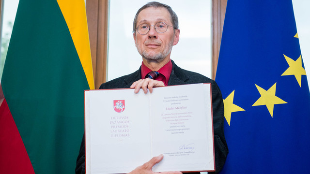 Profesoriui Liudui Mažyliui įteikta pirmoji Lietuvos pažangos premija